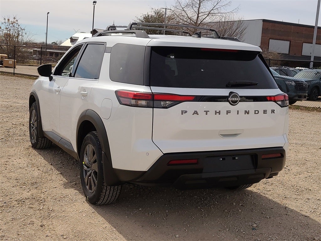 2026 Nissan Pathfinder SV