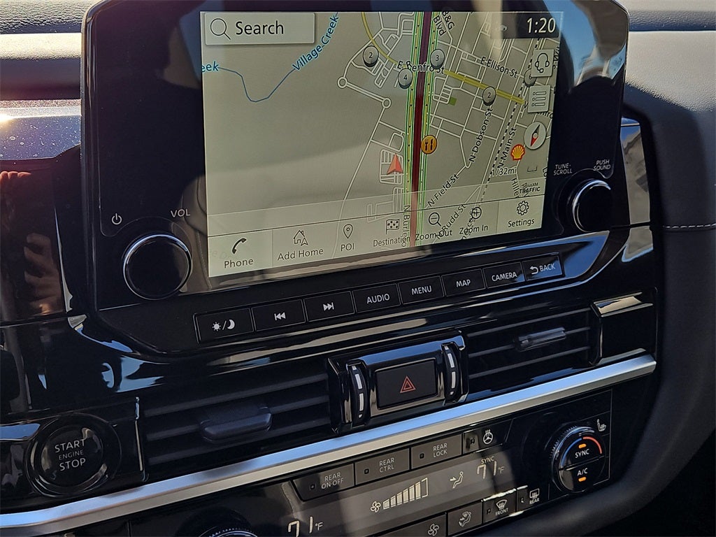 2025 Nissan Pathfinder SL