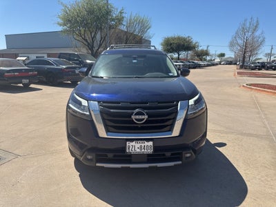 2022 Nissan Pathfinder SL