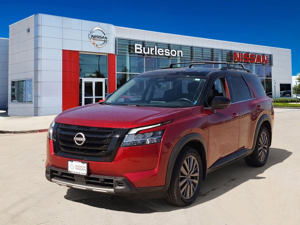 2023 Nissan Pathfinder SL