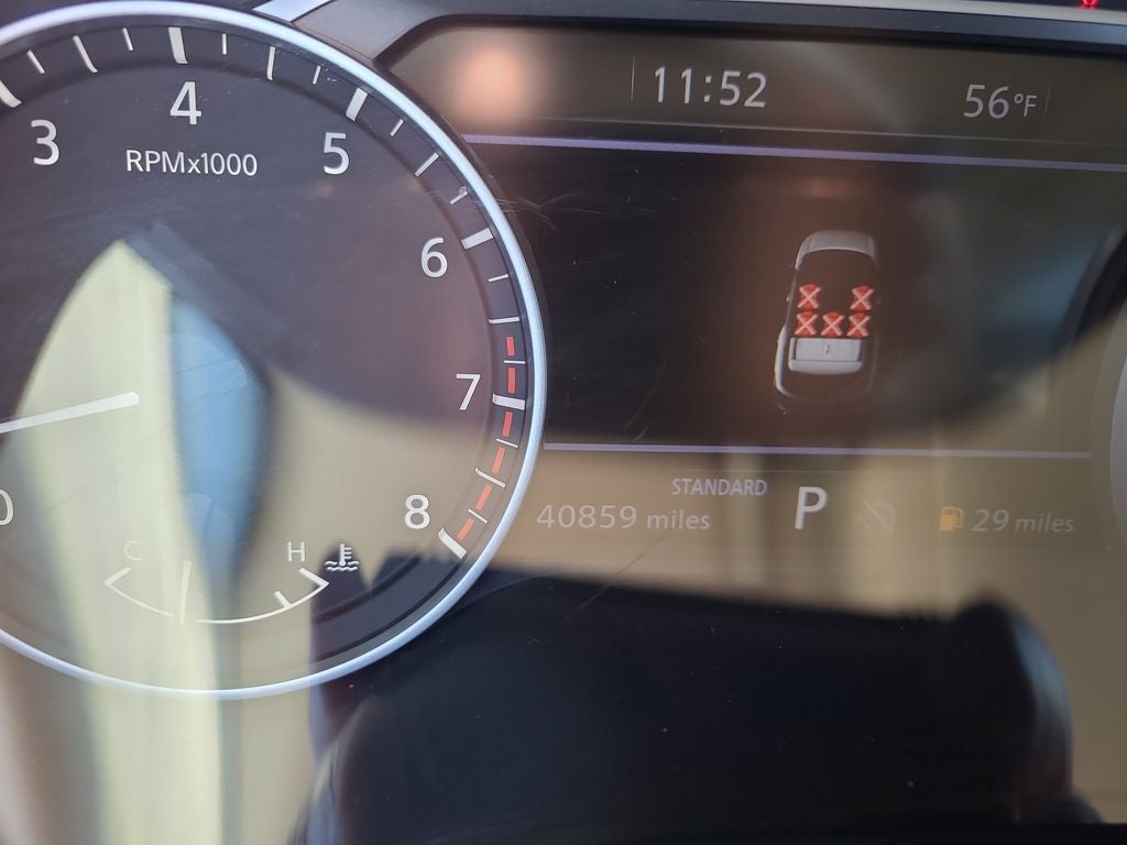 2023 Nissan Pathfinder SL