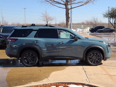 2026 Nissan Pathfinder SL