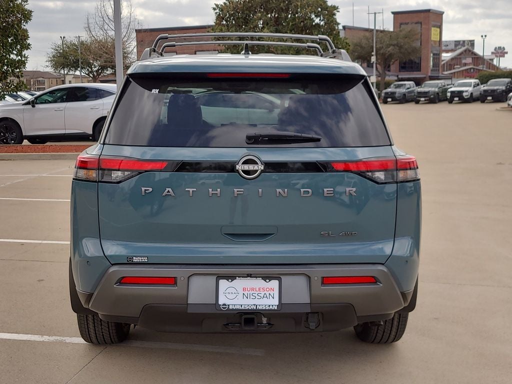 2026 Nissan Pathfinder SL