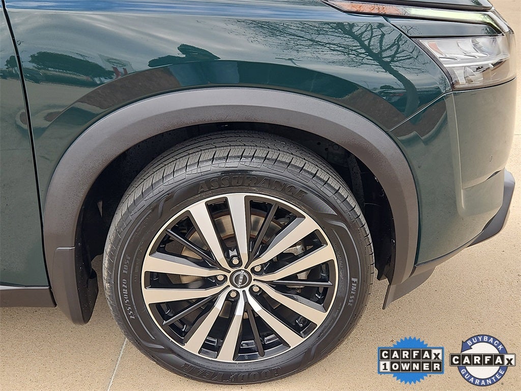 2023 Nissan Pathfinder Platinum