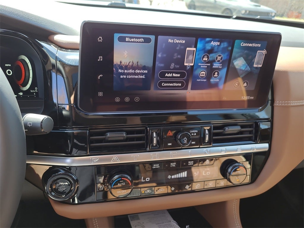 2026 Nissan Pathfinder Platinum