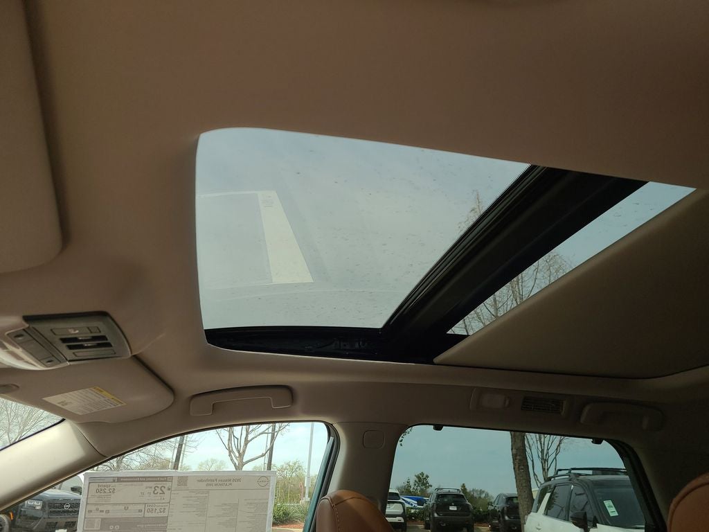 2026 Nissan Pathfinder Platinum