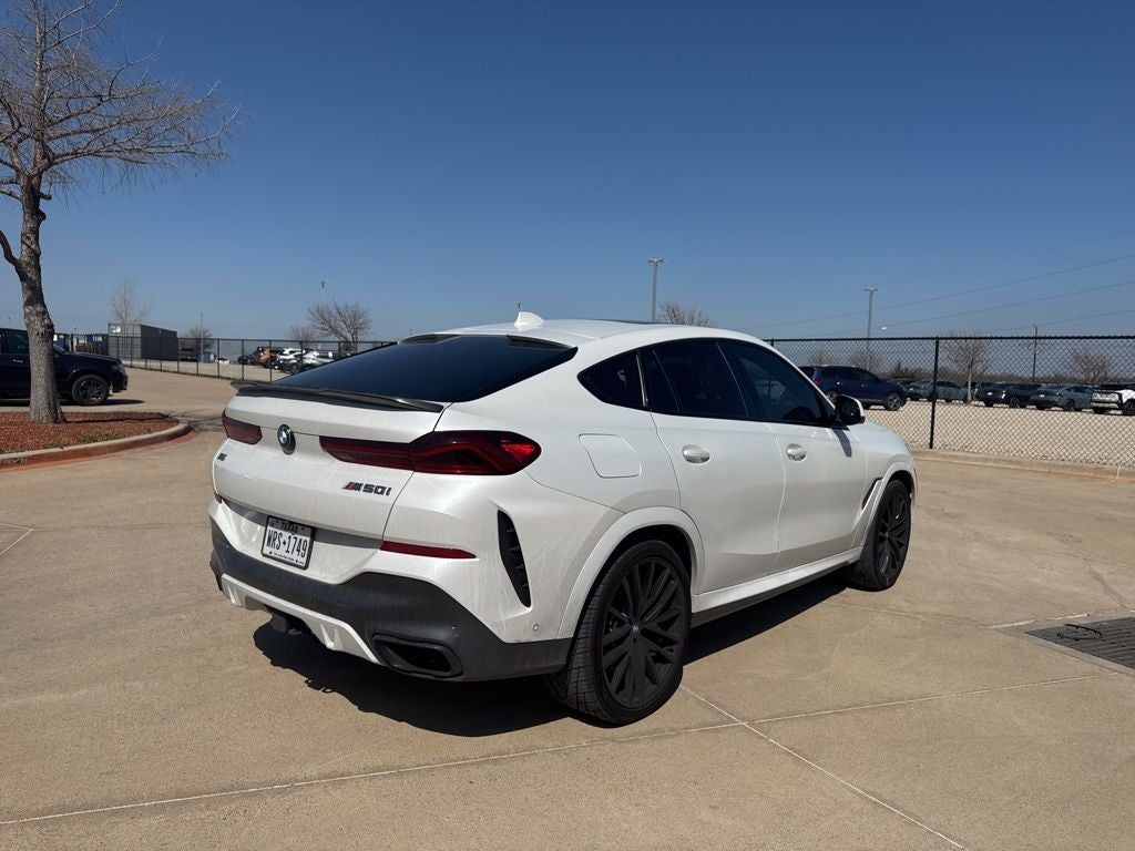 2021 BMW X6 M50i