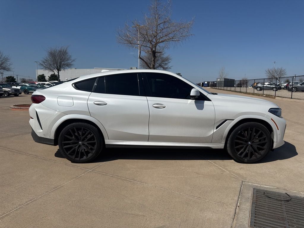 2021 BMW X6 M50i