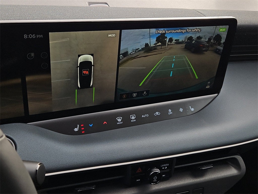 2026 Nissan Leaf PLATINUM+