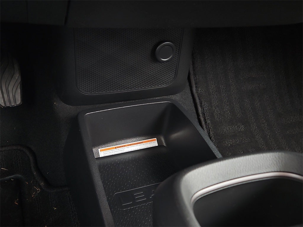 2026 Nissan Leaf PLATINUM+