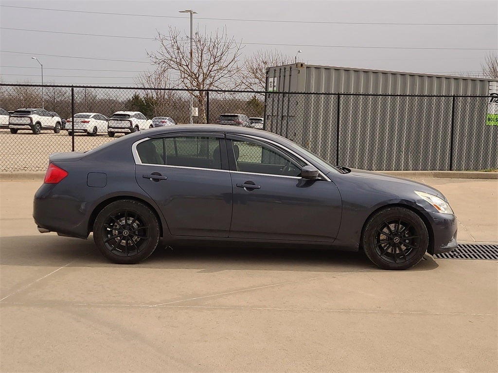 2013 INFINITI G37 X