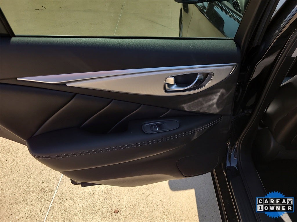 2022 INFINITI Q50 LUXE