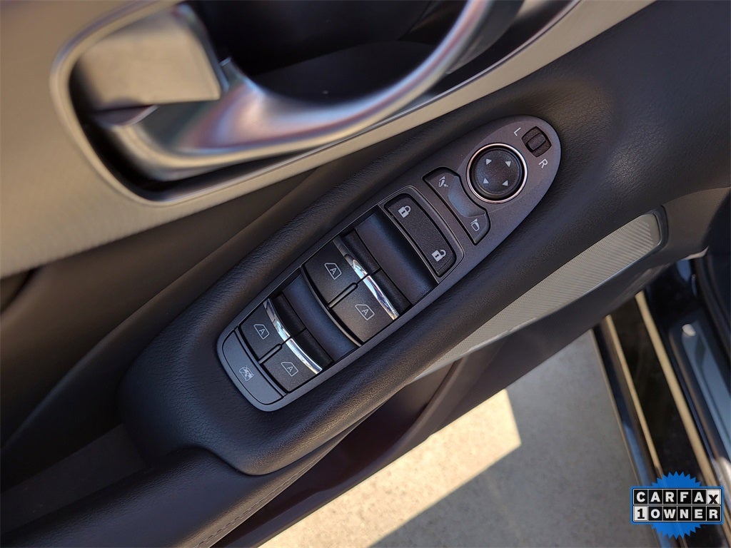 2022 INFINITI Q50 LUXE