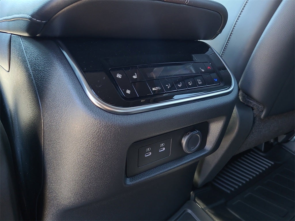 2025 Nissan Armada Platinum Reserve