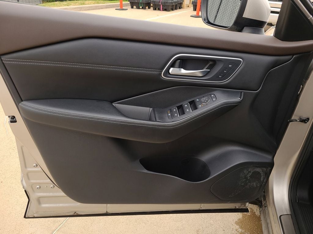 2022 Nissan Rogue Platinum