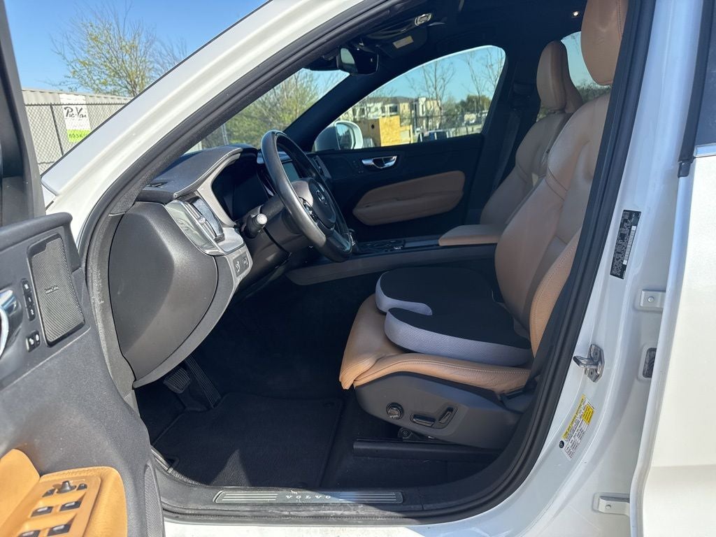 2019 Volvo XC60 T5 Inscription