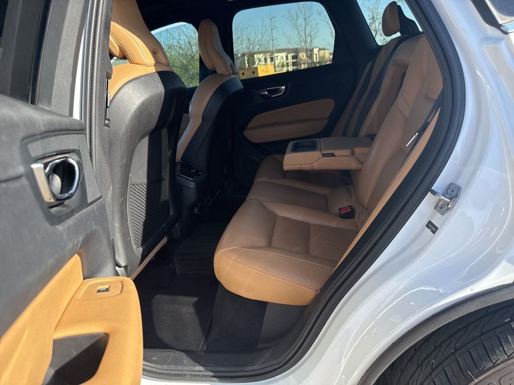 2019 Volvo XC60 T5 Inscription